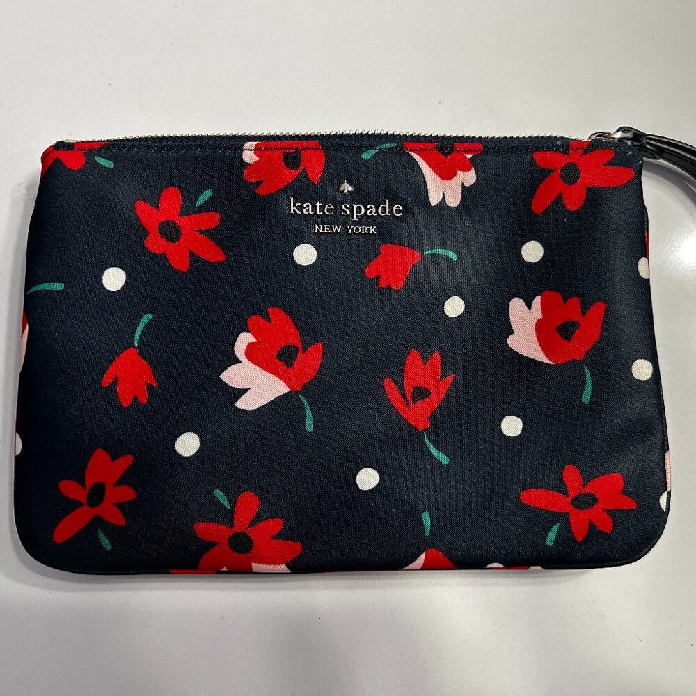 Kate Spade Wristlet Never Used!